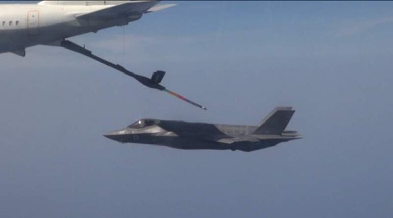 Israeli Air Force conducts aerial refuelling tests on F-35I Adir ...